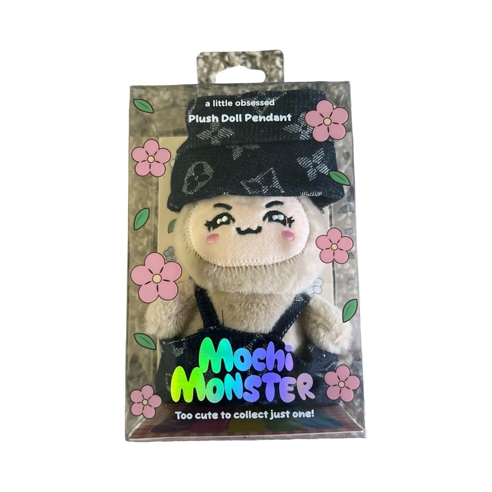 Mochi Monster Plush Doll Charm Pendant – Pocket-Size Plush Keychain Clip
